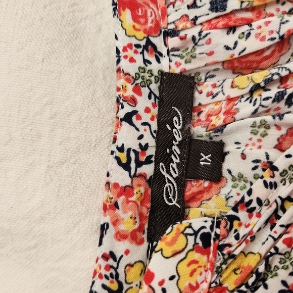 Soiree V - Neck Red & Yellow Quarter Balloon Sleeve Round Hem Top Size XL - Picture 3 of 6
